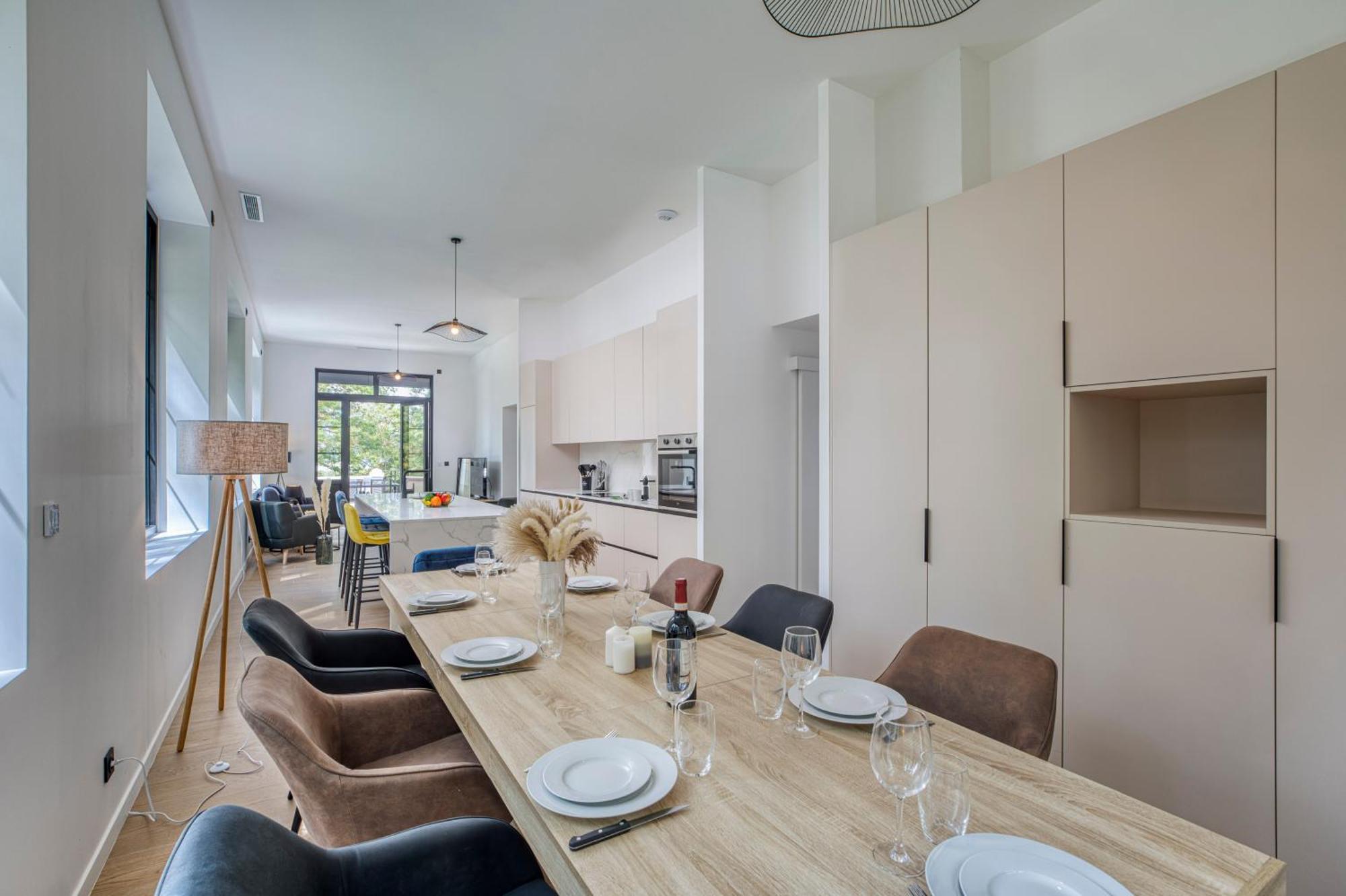 1 - Grand Appartement Spacieux Dans Un Chateau Du 17Eme Siecle, A 15Min De Lyon Vourles Exterior photo